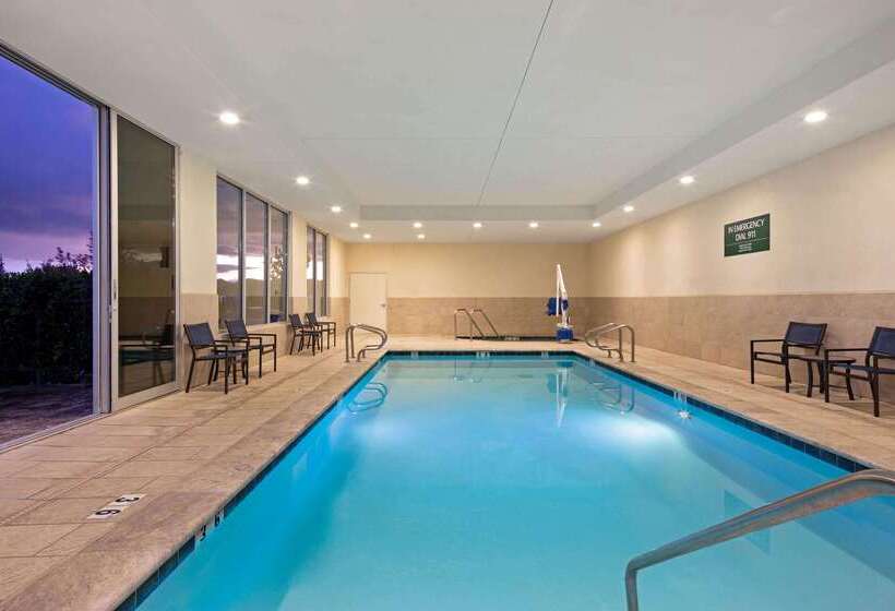 Отель La Quinta By Wyndham Morgan Hill San Jose South