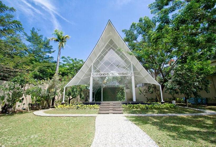 Maxonehotels.com Resort Makassar