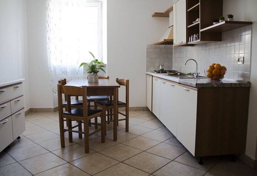 هتل Residence Santa Caterina