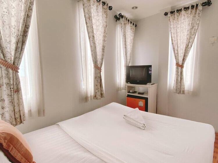 בית מלון כפרי Sila Resort