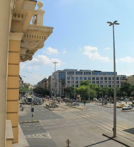 ペンション Omega Guesthouse Budapest