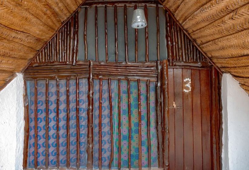 בית מלון כפרי Kae Beach Bungalow