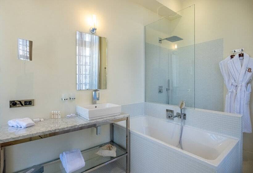 Отель La Borde en Sologne Château & Spa