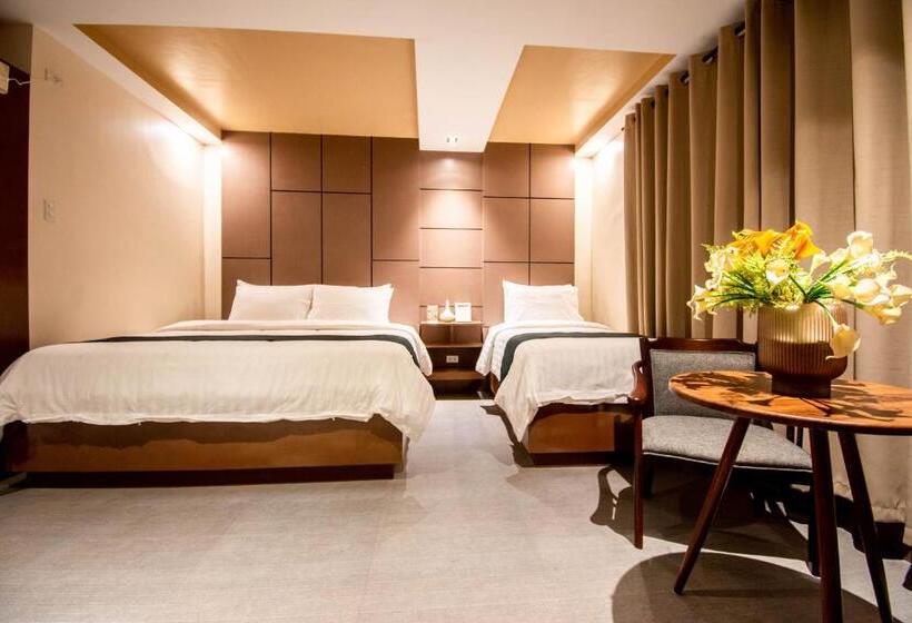 Hotel Monallan Boracay