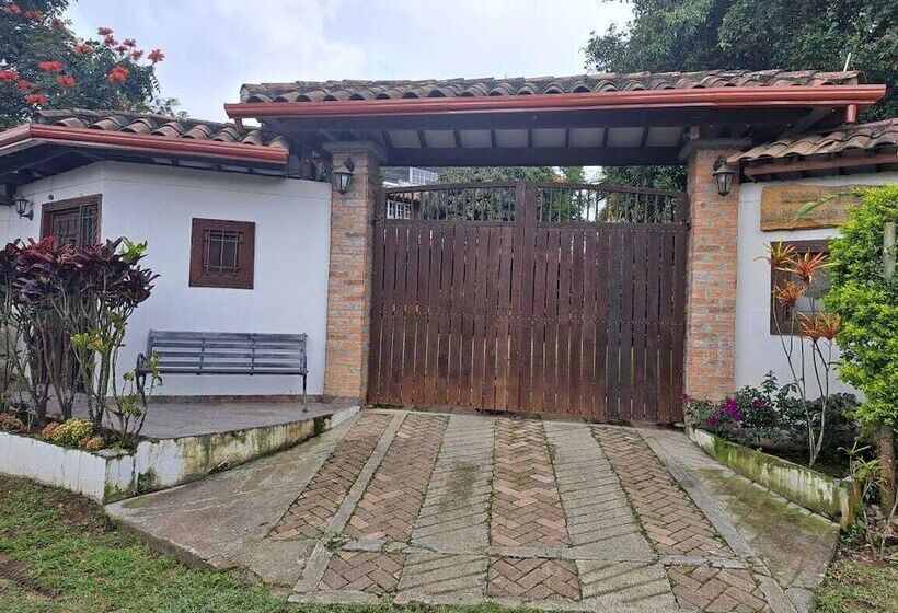 پانسیون El Portal De Mariana