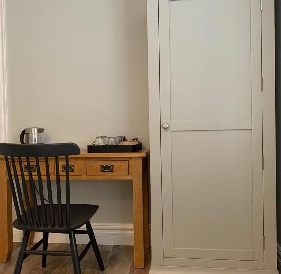 مبيت وإفطار Crawfield Grange