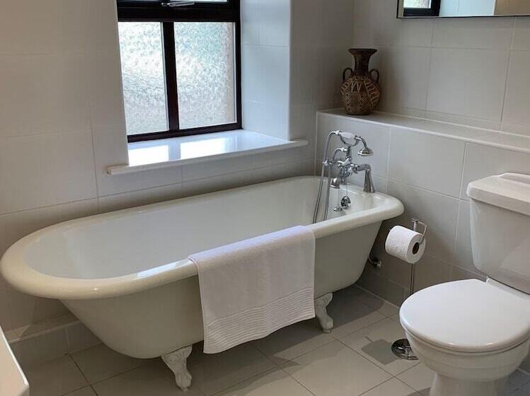 مبيت وإفطار Crawfield Grange
