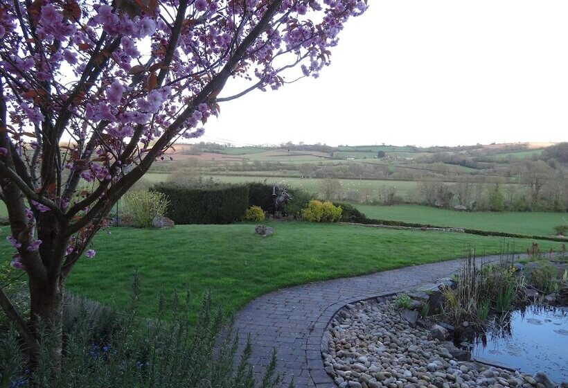Bed and Breakfast The Old Dairy At Bishops Barton