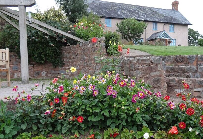 Bed and Breakfast The Old Dairy At Bishops Barton