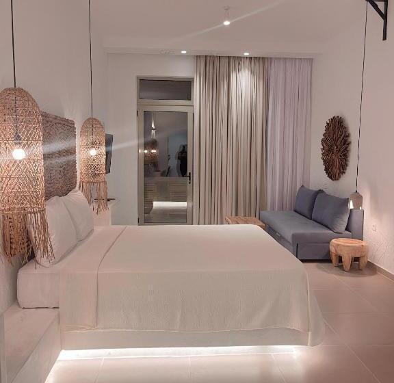 בית מלון כפרי Delfini Beach