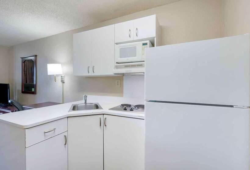 Extended Stay America Select Suites   Orlando   Maitland   1760 Pembrook Dr