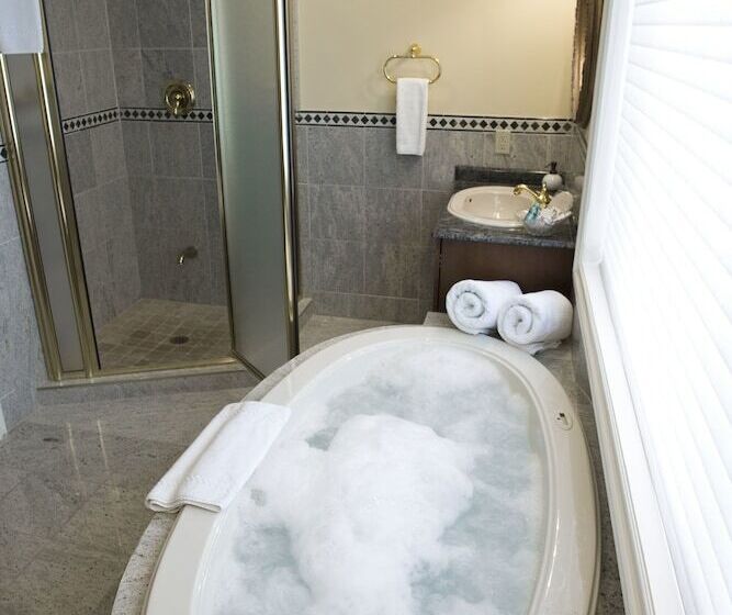 Fox Harb R Resort