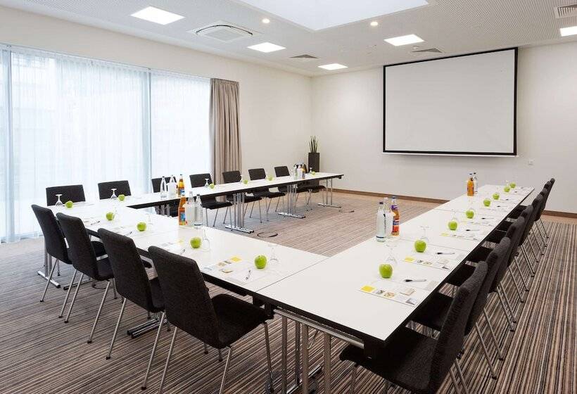 هتل Four Points Flex by Sheraton Essen