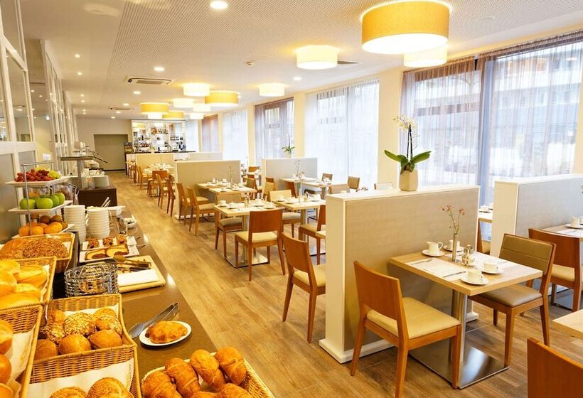 هتل Four Points Flex by Sheraton Essen