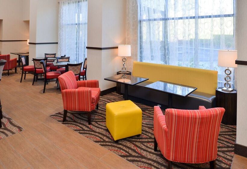 ホテル Hampton Inn & Suites California Universitypittsburgh