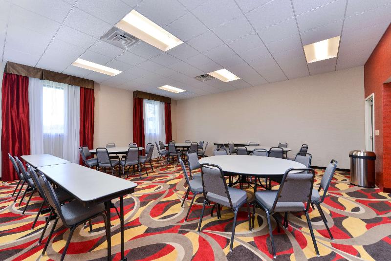 ホテル Hampton Inn & Suites California Universitypittsburgh
