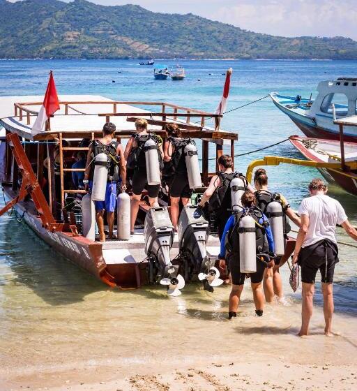 هتل Oceans 5 Dive Resort