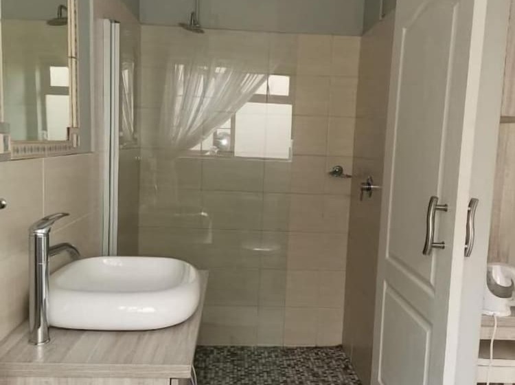 ペンション Rene S Guest House