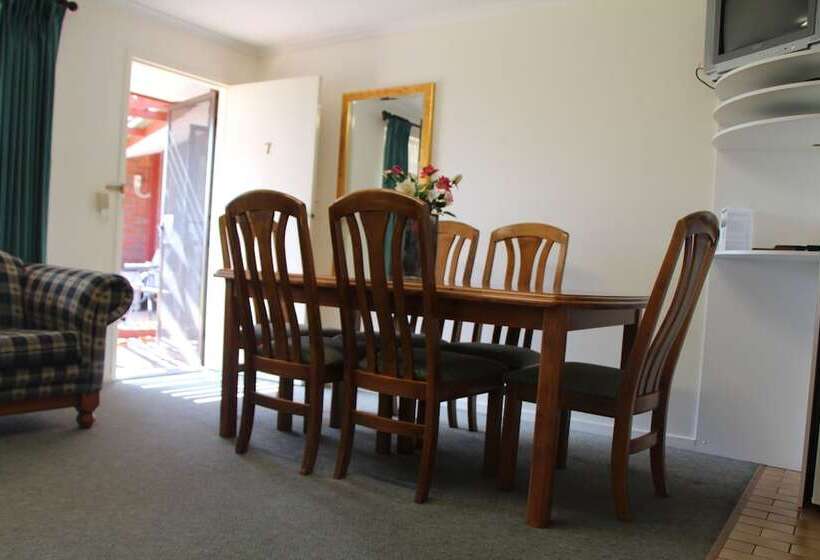 Warrnambool Motel And Holiday Park