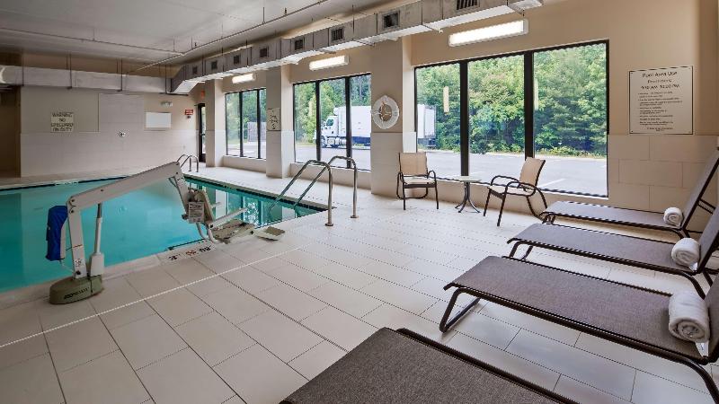בית מלון כפרי Best Western Plus Thornburg Inn & Suites