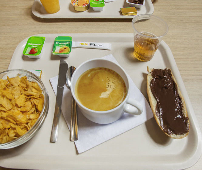 בית מלון כפרי F1 Le Creusot Montchanin Gare Tgv