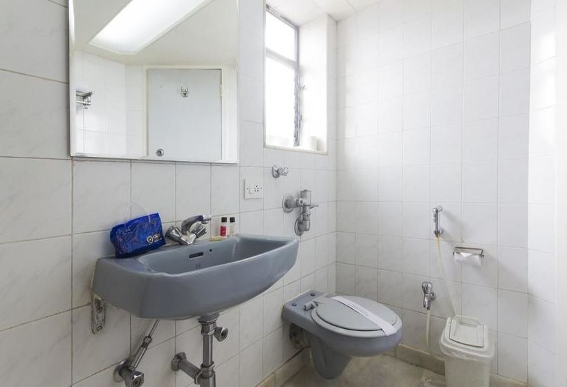 Fotos del hotel Oyo Premium Sion Railway Station:  13
