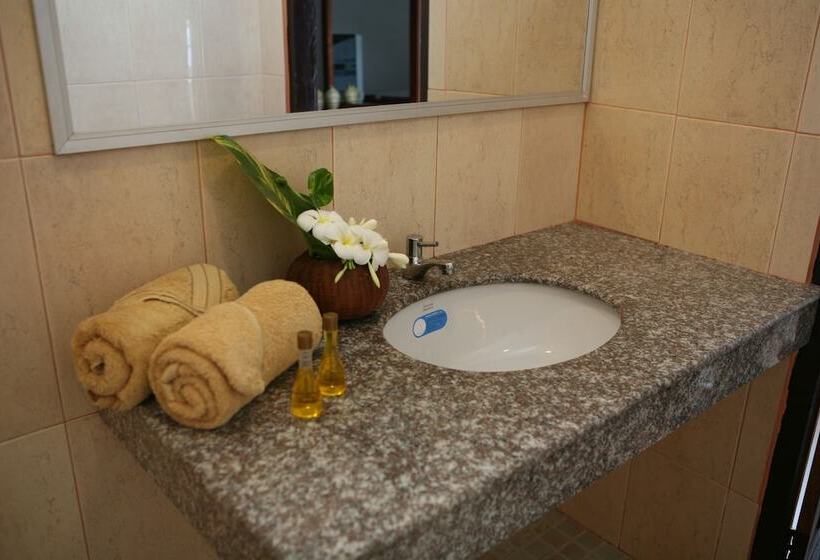پانسیون Alisa Guesthouse