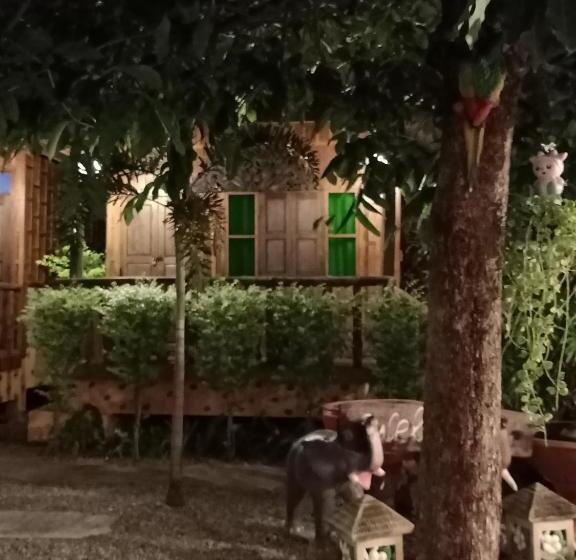 פנסיון J & J Guesthouse