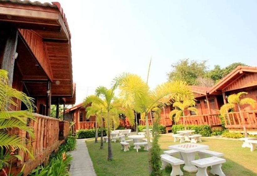 פנסיון J & J Guesthouse