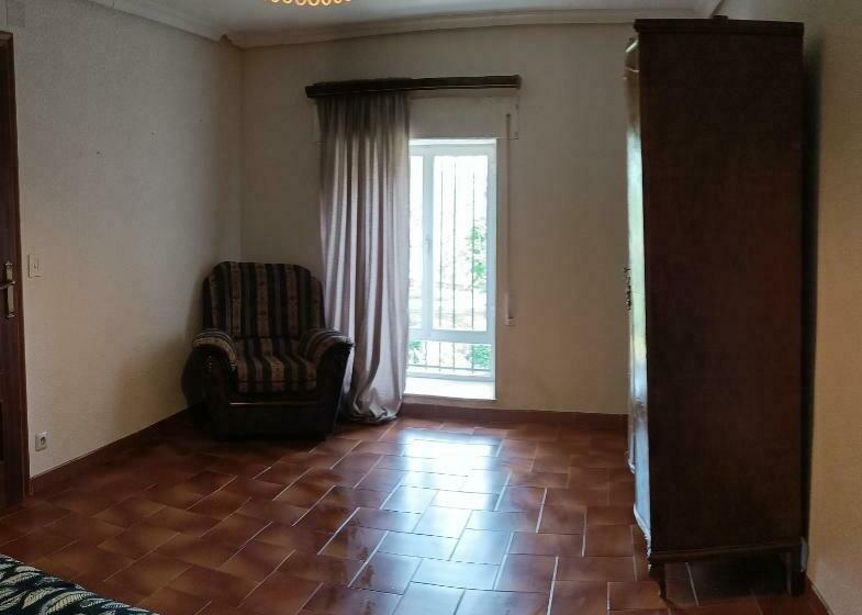 مبيت وإفطار Casa De Familia Estela