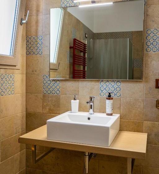 Bed and Breakfast Villa Giardino Delle Zie  Possibilità Di Servizio Mezza Pensione Cena Al Tavolo Colazione Vicino Osp