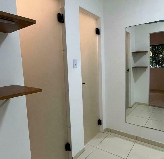 Hostel Pipe House