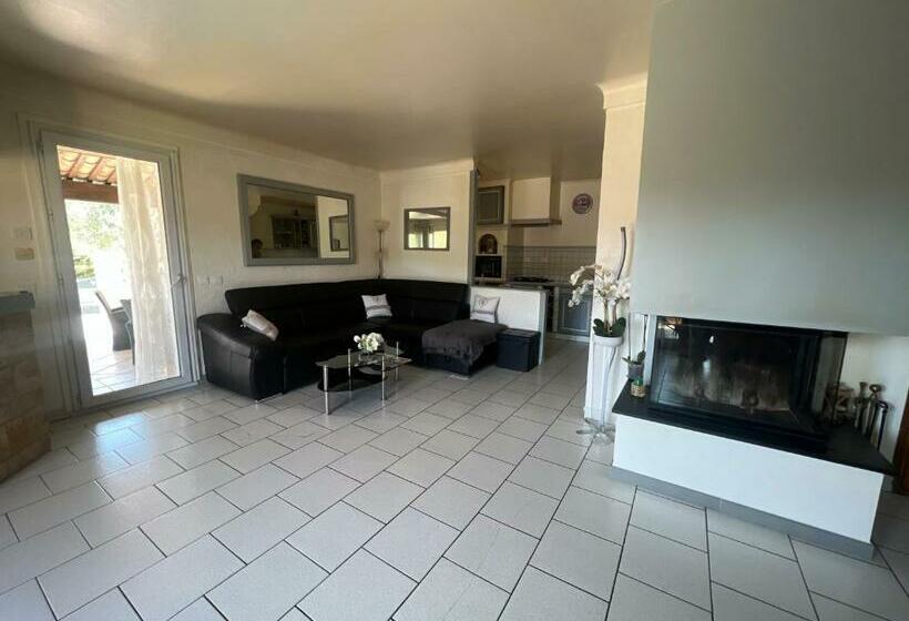 بنسيون Haut De Villa Avec Piscine Privative