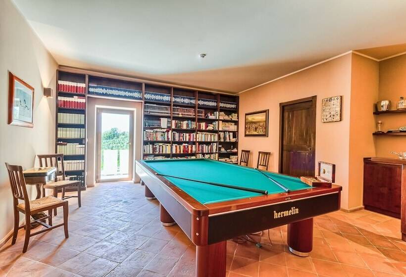 호텔 Agriturismo Colli Martani