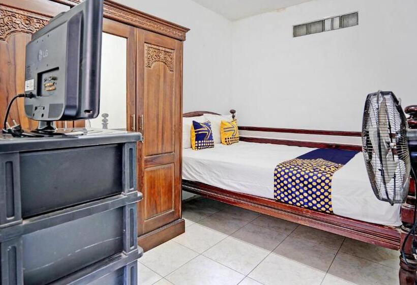هتل Spot On 92595 Umi Homestay Syariah