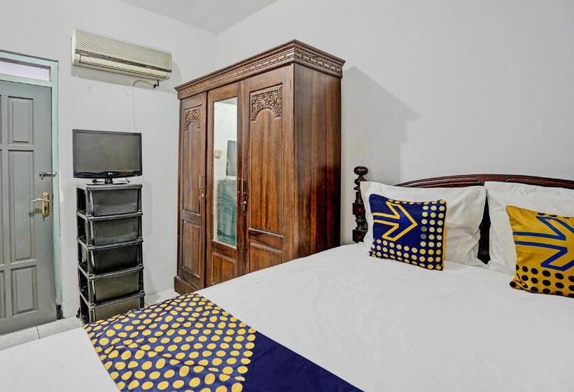 هتل Spot On 92595 Umi Homestay Syariah