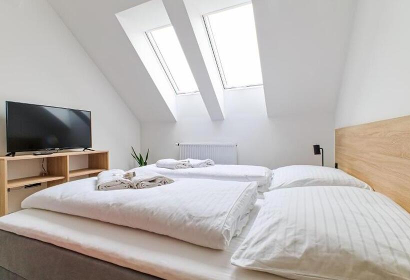 פנסיון Salaška Penzion