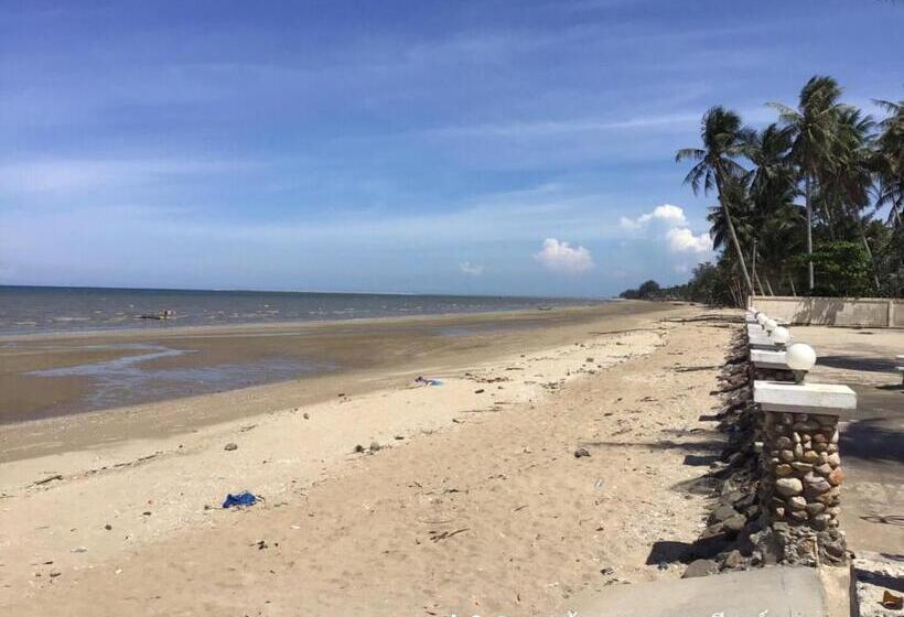 هتل Onthebeach Resort