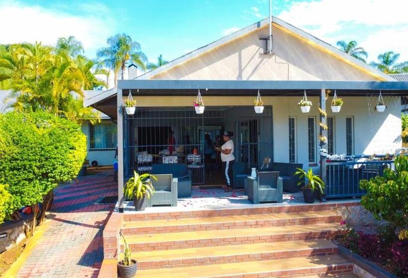 بنسيون Victoria Guest House Nyumbani