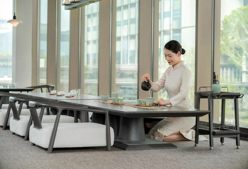 هتل Four Points By Sheraton Guangzhou, Baiyun