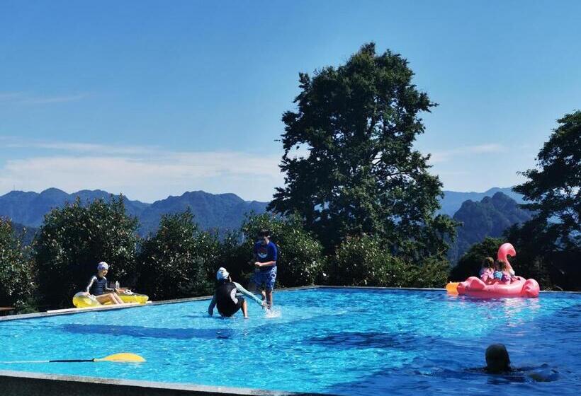 فندق Avatar Mountain Resort