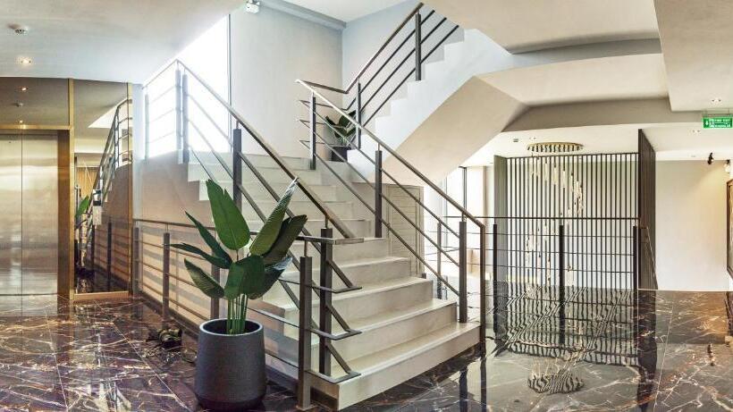 Ysw Hotel Lopburi