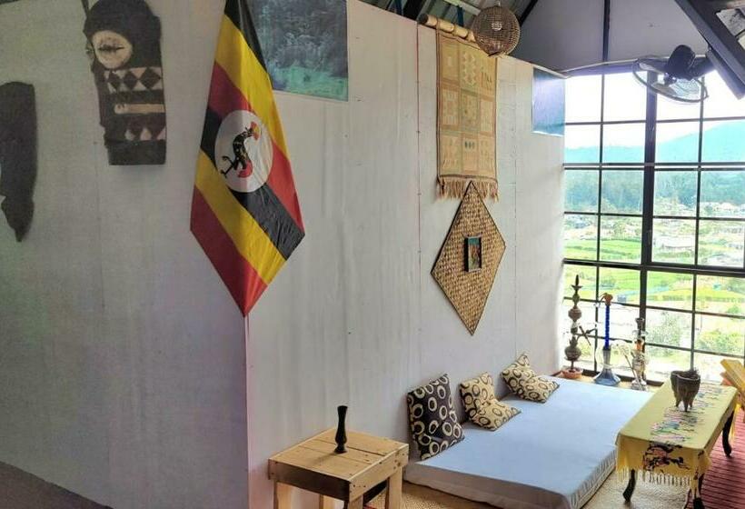 Bed and Breakfast Shadow Mask Bungalow