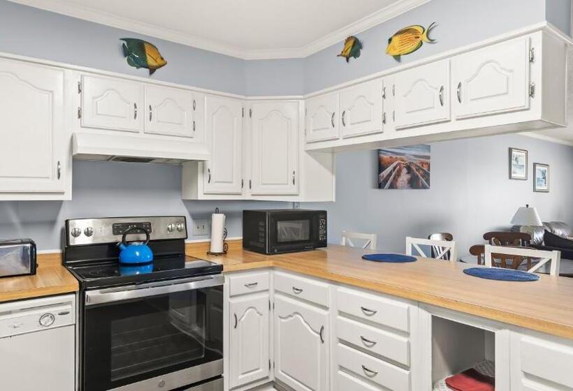 301a Queens Grant