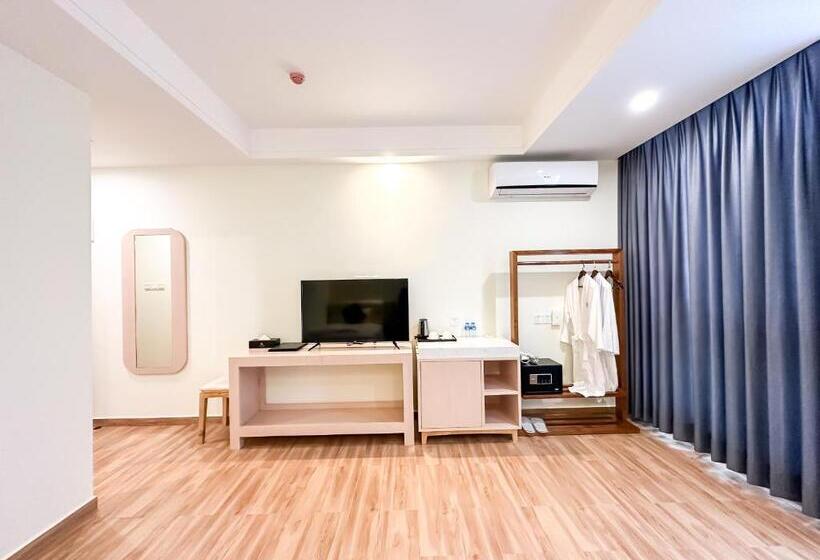 هتل Landmark Vientiane Life Center