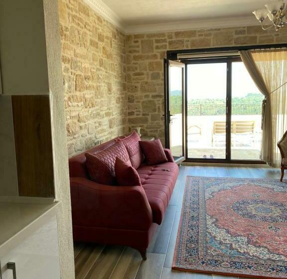 Meryem Hanim Buti̇k Otel
