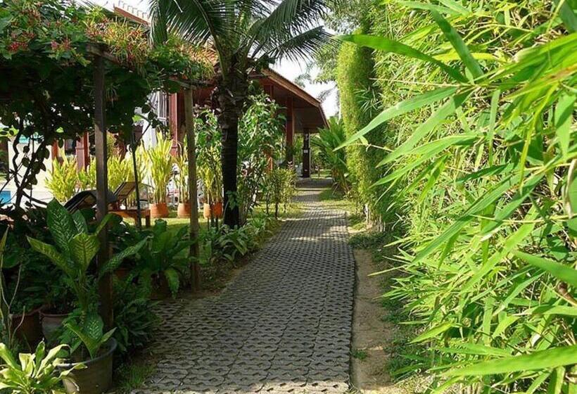 Bangsaray Village Resort