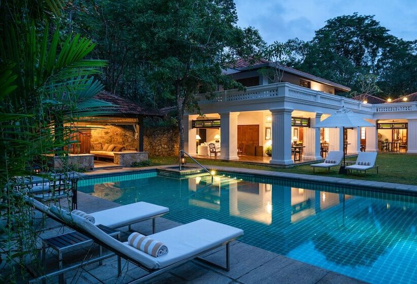 בית מלון כפרי Taru Villas Kandy