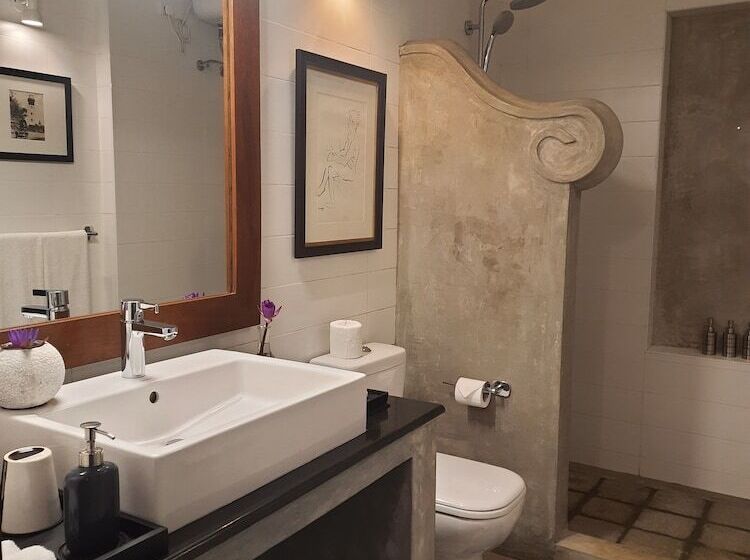 בית מלון כפרי Taru Villas Kandy