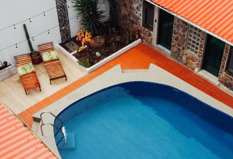 پانسیون Hostal Pimampiro